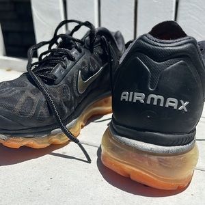 Nike Air Max Youth 6.5 U.S.